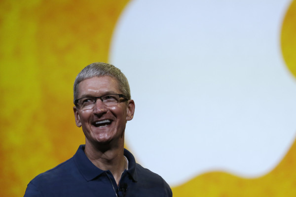 TIM COOK APPLE CEO