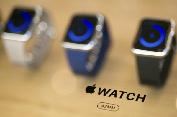 Apple Watch Saels Figures